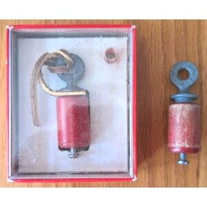 Vintage 2 Audubon Birchwood Pewter Bird Calls Made By Roger Eddy USA